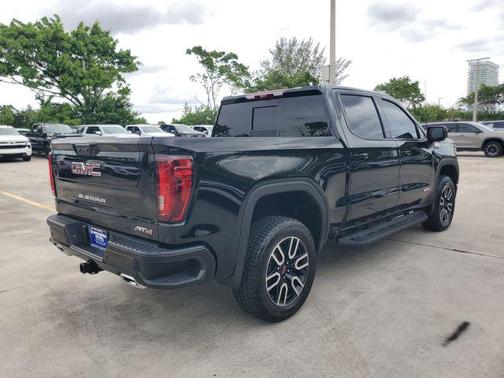 Onyx Black 2026 GMC Sierra 1500 AT4