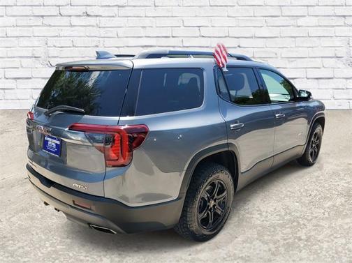 2022 GMC Acadia AWD AT4