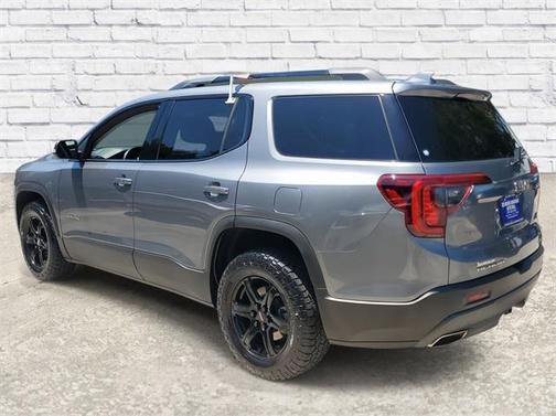 2022 GMC Acadia AWD AT4