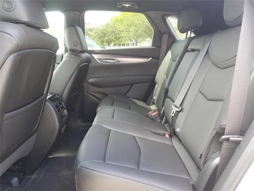 2025 Cadillac XT5 Luxury