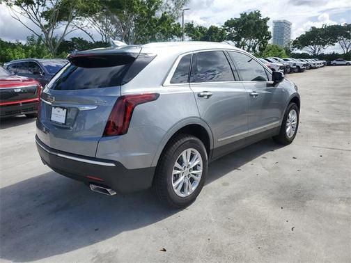 2025 Cadillac XT5 Luxury