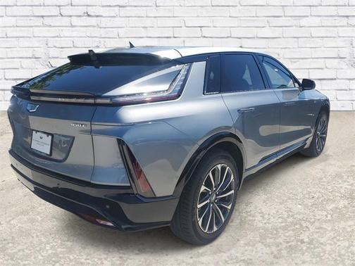 2025 Cadillac LYRIQ Sport