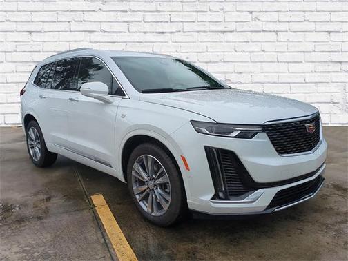 2025 Cadillac XT6 Premium Luxury FWD