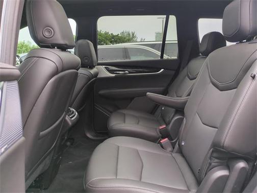 2025 Cadillac XT6 Premium Luxury FWD