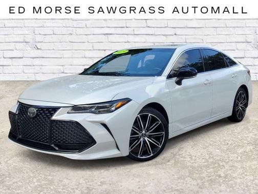 Wind Chill Pearl 2019 Toyota Avalon Touring