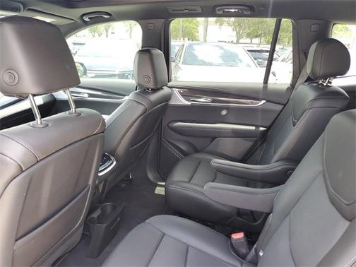 2025 Cadillac XT6 Sport AWD