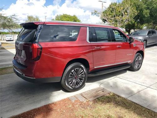 2026 GMC Yukon XL 4WD Elevation