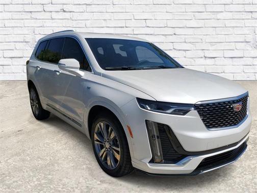2025 Cadillac XT6 Premium Luxury FWD
