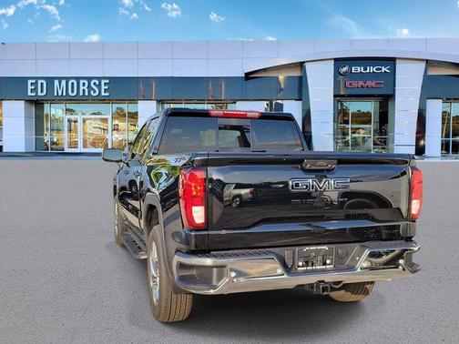 Onyx Black 2026 GMC Sierra 1500 SLE