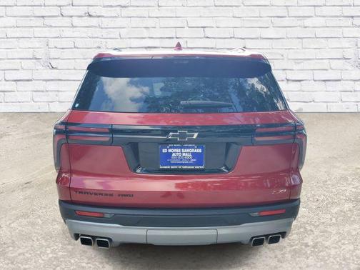 Radiant Red Tintcoat 2024 Chevrolet Traverse AWD Z71