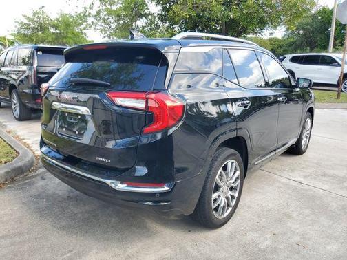 Ebony Twilight Metallic 2024 GMC Terrain Denali