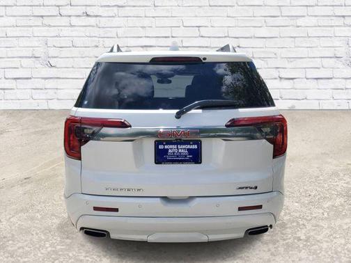 White Frost Tricoat 2021 GMC Acadia AWD AT4