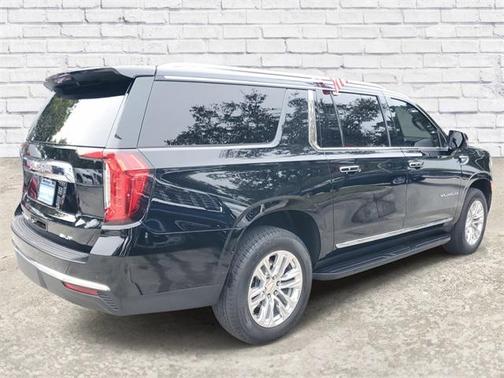 2024 GMC Yukon XL SLT