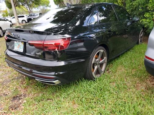 2022 Audi A4 45 S line Premium Plus