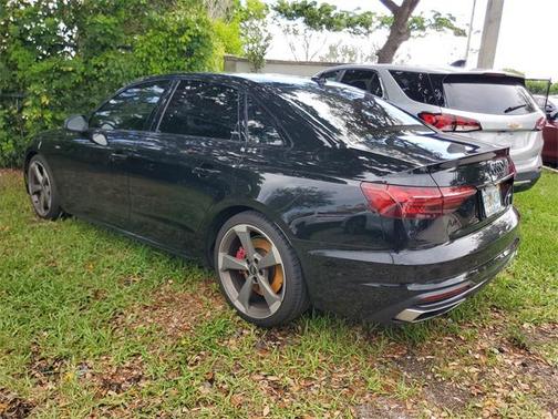 2022 Audi A4 45 S line Premium Plus