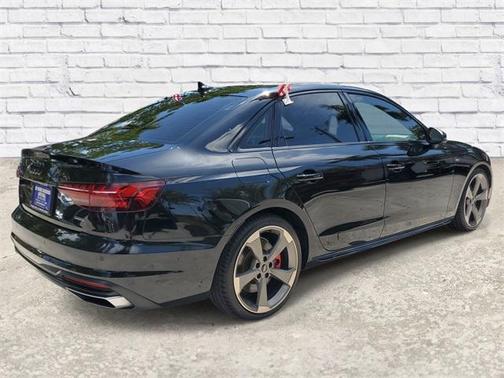 2022 Audi A4 45 S line Premium Plus