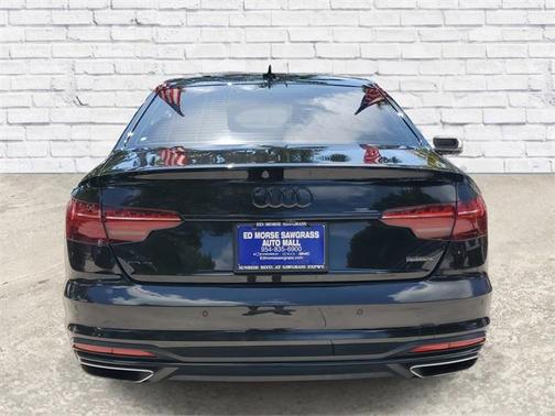 2022 Audi A4 45 S line Premium Plus