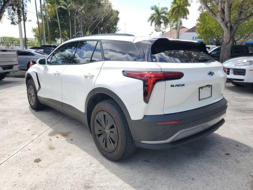 Summit White 2025 Chevrolet Blazer EV AWD LT