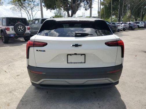 Summit White 2025 Chevrolet Blazer EV AWD LT