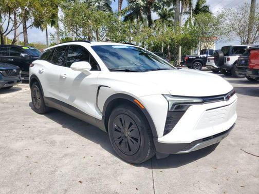 Summit White 2025 Chevrolet Blazer EV AWD LT