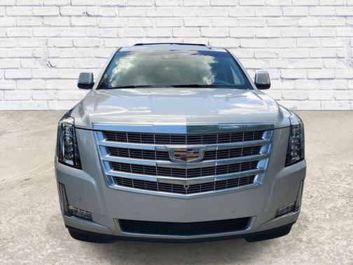 Radiant Silver Metallic 2019 Cadillac Escalade Luxury