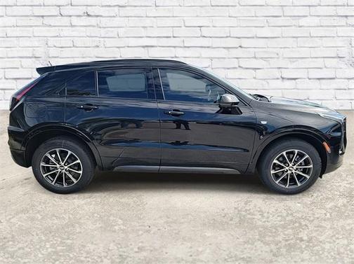 2025 Cadillac XT4 Sport