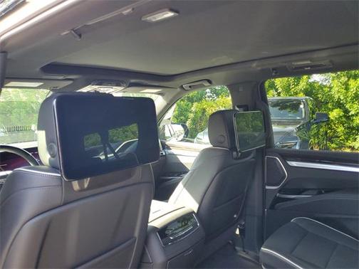2026 Cadillac Escalade ESV Luxury