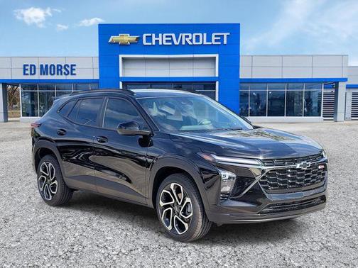Mosaic Black Metallic 2026 Chevrolet Trax FWD 2RS
