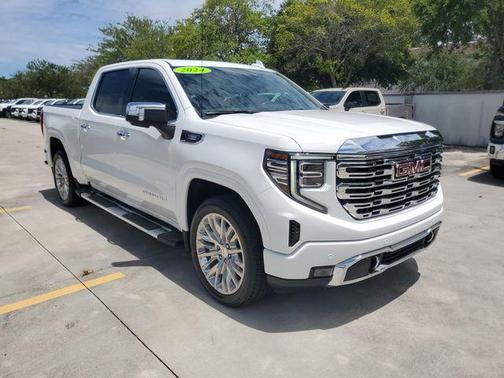 Summit White 2024 GMC Sierra 1500 Denali