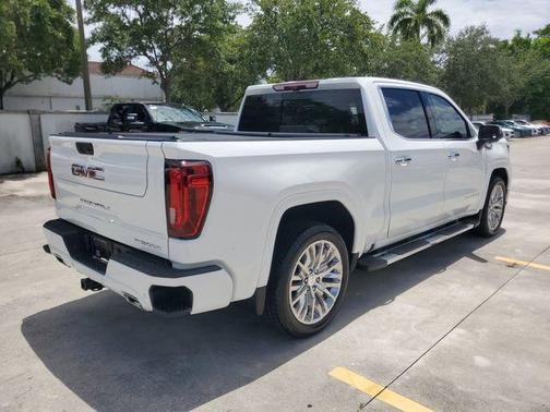 Summit White 2024 GMC Sierra 1500 Denali