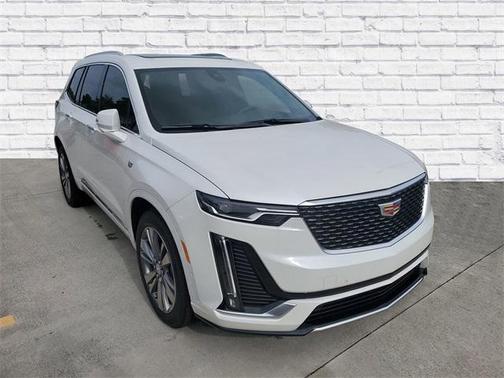 2025 Cadillac XT6 Premium Luxury FWD