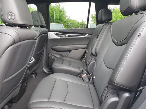 2025 Cadillac XT6 Premium Luxury FWD