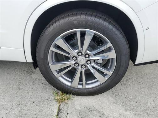 2025 Cadillac XT6 Premium Luxury FWD