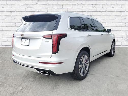 2025 Cadillac XT6 Premium Luxury FWD