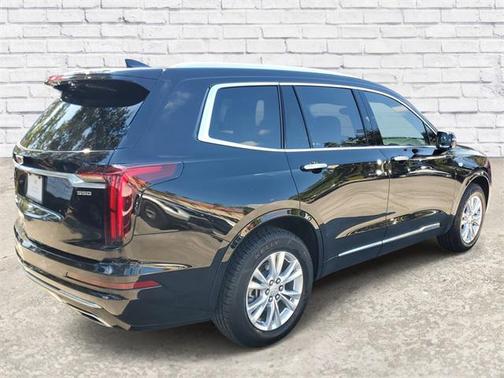 2024 Cadillac XT6 Luxury FWD