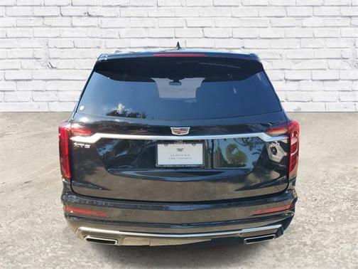 2024 Cadillac XT6 Luxury FWD