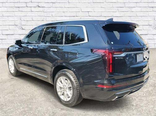 2024 Cadillac XT6 Luxury FWD
