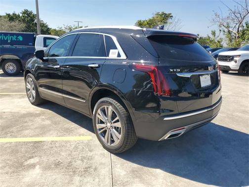 2026 Cadillac XT5 Premium Luxury