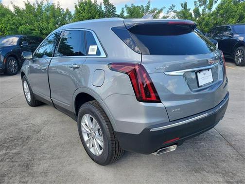 2026 Cadillac XT5 Luxury