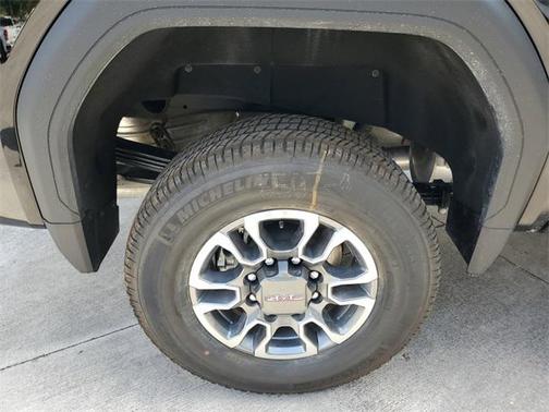 2025 GMC Sierra 2500 SLT