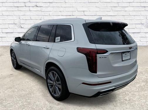 2025 Cadillac XT6 Premium Luxury FWD
