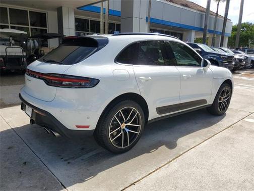 2023 Porsche Macan Base