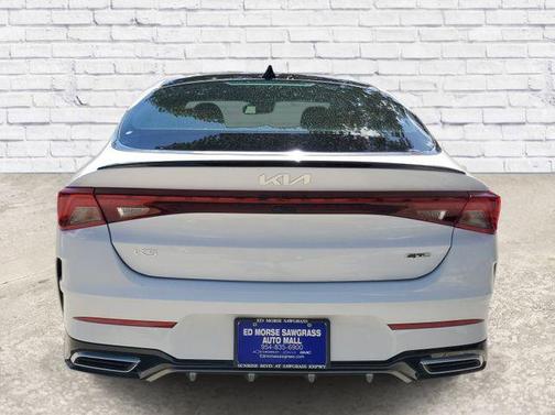 Glacial White Pearl 2024 Kia K5 GT-Line