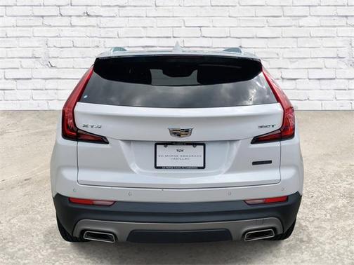 2021 Cadillac XT4 Premium Luxury