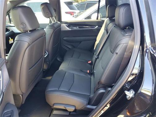 2025 Cadillac XT6 Premium Luxury FWD