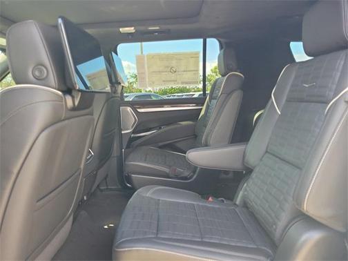 2026 Cadillac Escalade ESV Platinum