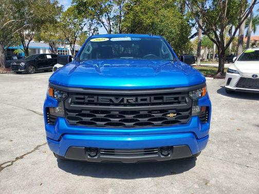 2025 Chevrolet Silverado 1500 Custom