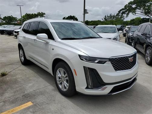 2025 Cadillac XT6 Luxury FWD