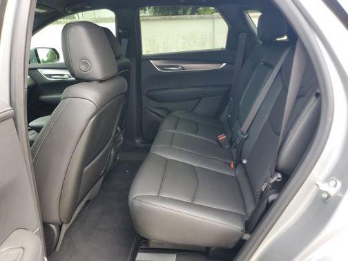 Argent Silver Metallic 2026 Cadillac XT5 Luxury