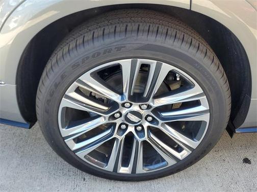 2026 Cadillac VISTIQ Platinum